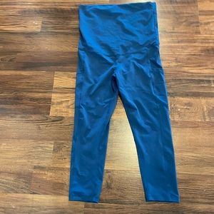 Kindred braverly maternity cropped leggings size large in blue